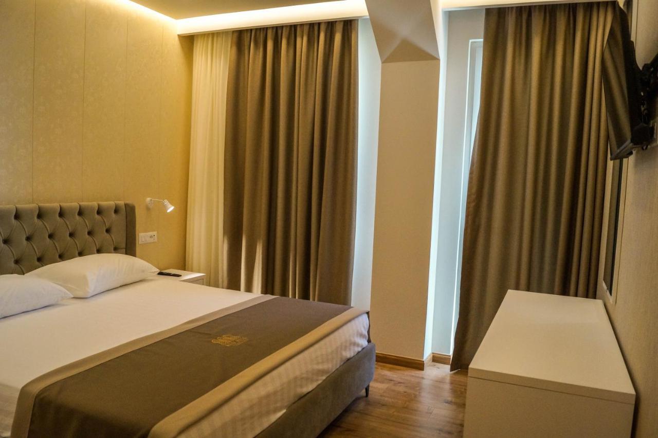 Red Hill Hotel Tirana Exterior foto