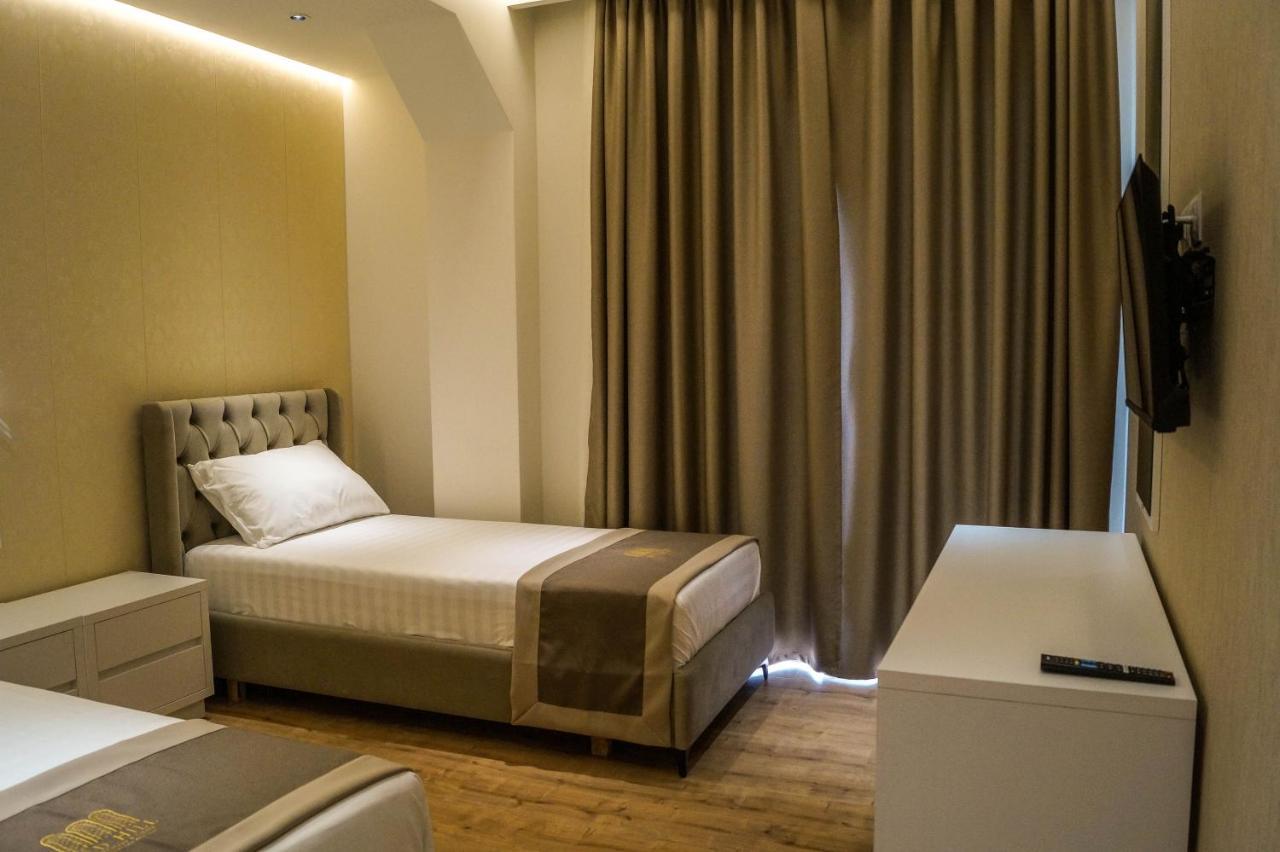Red Hill Hotel Tirana Exterior foto